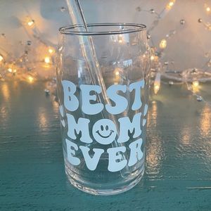 Handmade 16oz glass with glass straw / best mom ever